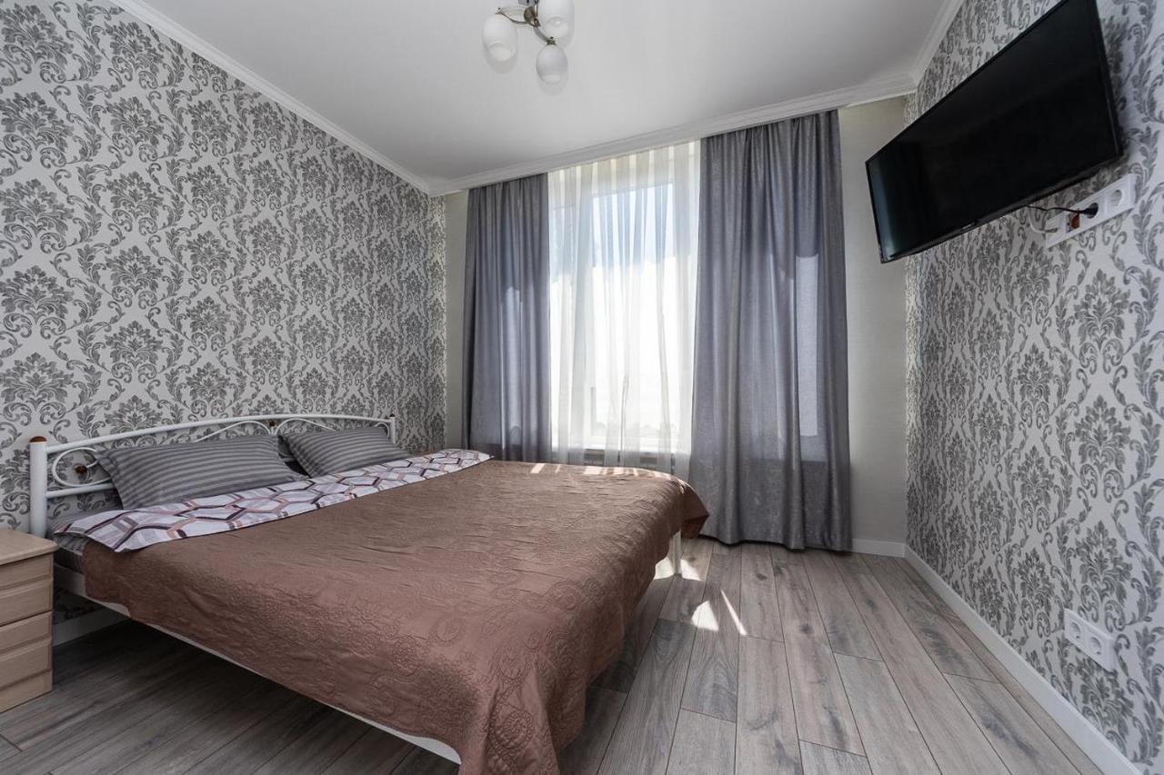 Апартаменти Метро Вирлиця Kiew Exterior foto
